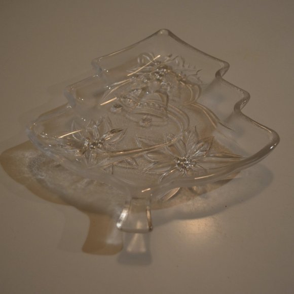 HOME Beautiful (C) (R) Japan Glass Christmas Tree Server Happy Holidays 7.5' - Picture 2 of 6